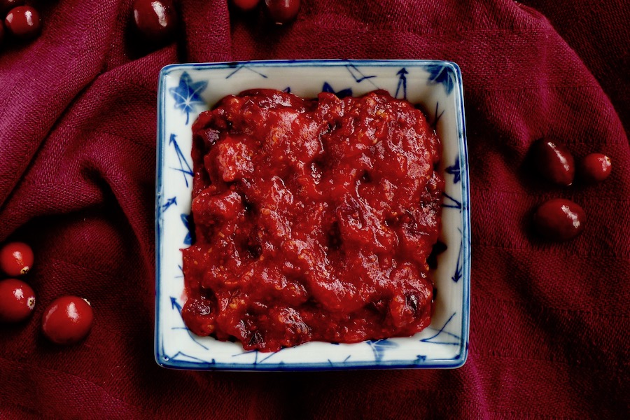 Koolhydraatarme cranberrysaus met mosterd recept ~ minder koolhydraten, maximale smaak ~ www.con-serveert.nl