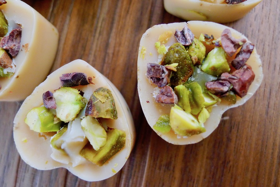 Pistache fat bombs met cacaonibs, keto recept - koolhydraatarm genieten begint bij con-serveert.nl