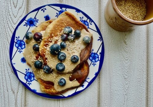 Tijgernoten pannenkoekjes met kaneel en tahin, koolhydraatarm recept - lekker genieten begint bij Con-serveert.nl