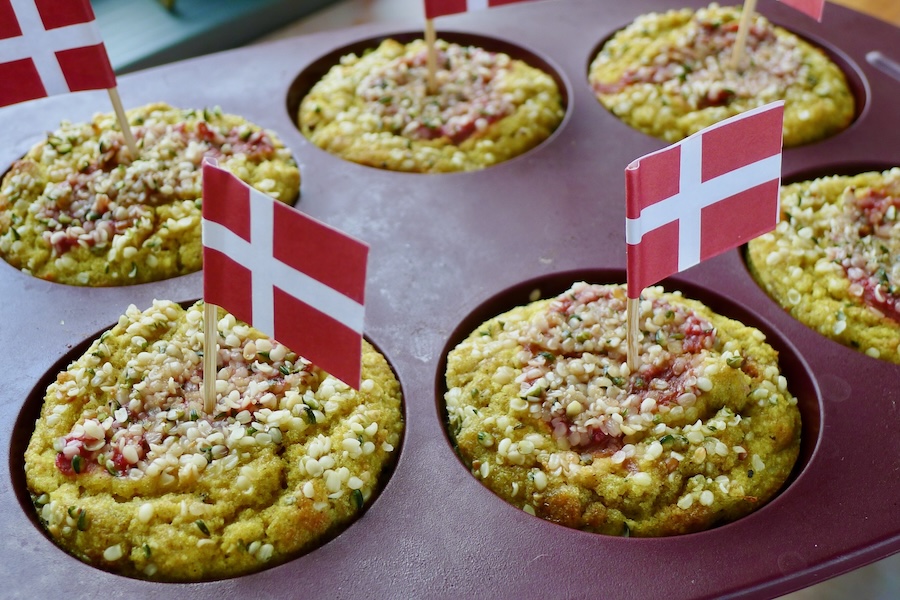 Rabarber muffins met saffraan, keto recept - koolhydraatarm genieten begint bij www.con-serveert.nl