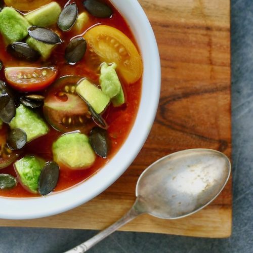 Tomaten paprika gazpacho, koolhydraatarm recept - koolhydraatarm genieten begint bij www.con-serveert.nl